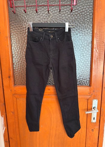 Siyah Regular Fit Kadın Kot Pantolon