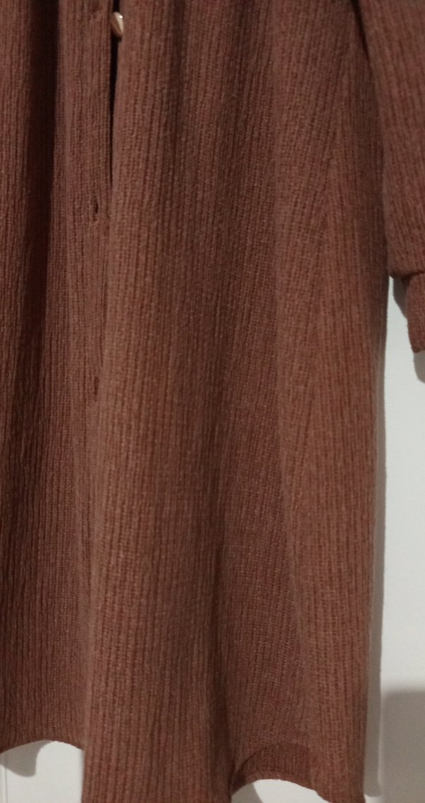 Zincir Detaylı Uzun Kahverengi Triko Elbise - Görsel 3