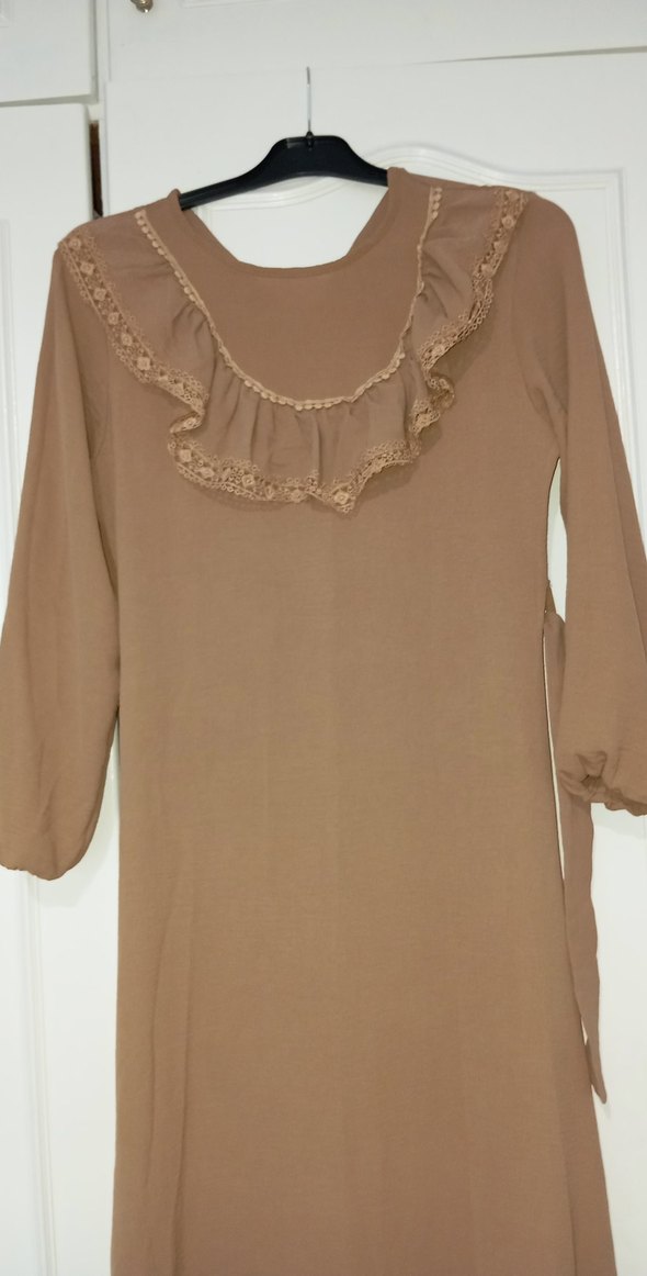 Bej Uzun Kollu Fırfırlı Kadın Elbise - Görsel 2