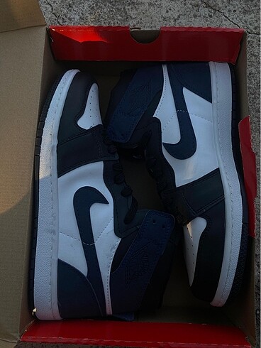 44 Beden Nike Air Jordan Mid