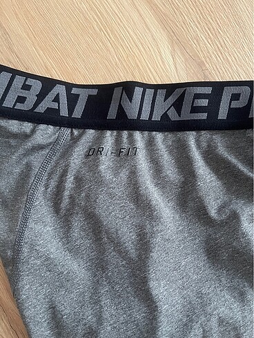 Nike şort