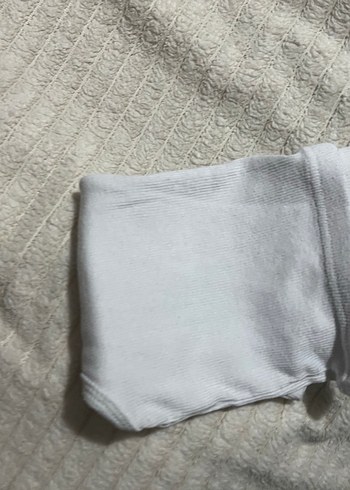 Crop beyaz