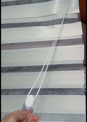 Beyaz Çizgili Zebra Perde - Görsel 6