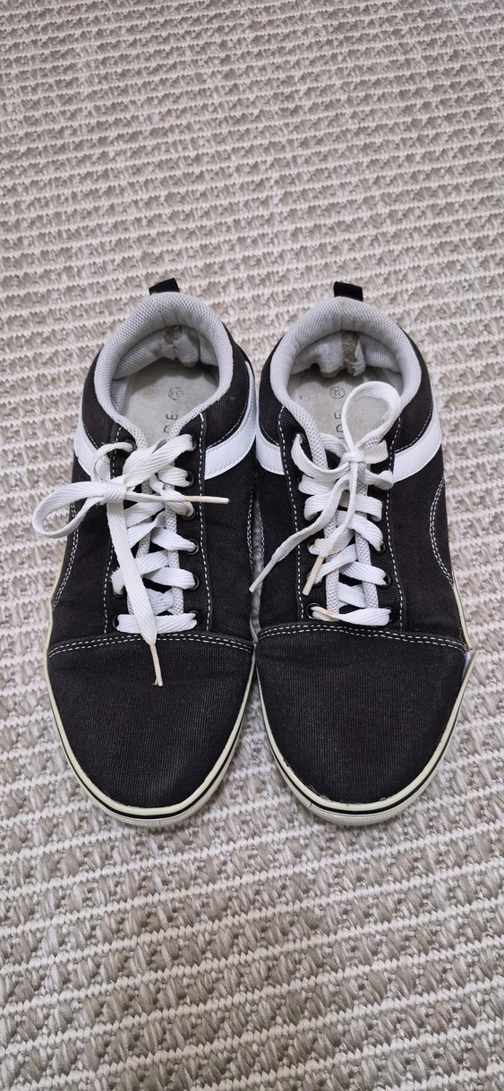 Kadın Siyah Spor Ayakkabı Beyaz Bağcıklı - Görsel 3