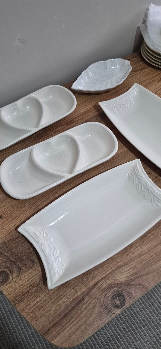 Beyaz Seramik Kalp Detaylı Bohem Tabak - Görsel 4