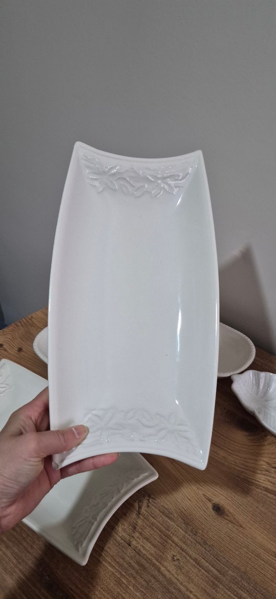 Beyaz Seramik Kalp Detaylı Bohem Tabak - Görsel 3