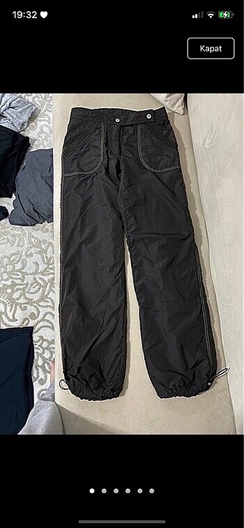 Paraşüt pantolon ve rimel