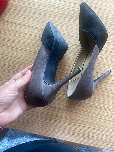 38 Beden Stiletto