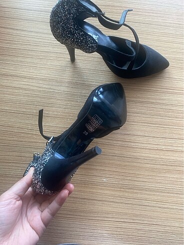 38 Beden Stiletto