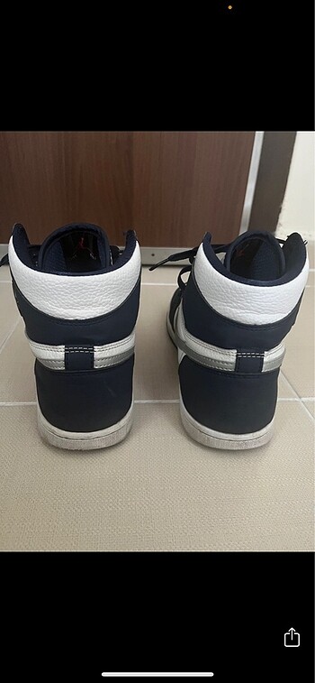 44 Beden Nike sneaker