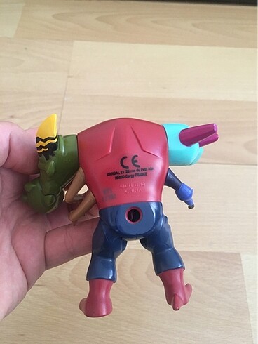 Beden Ben10 Ultimate Kevin Orijinal Figür