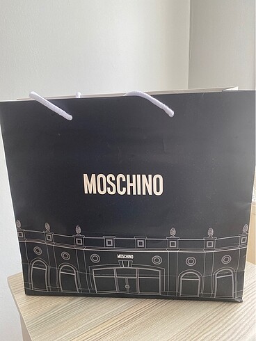 Beden kırmızı Renk Love moschıno orijinal çanta