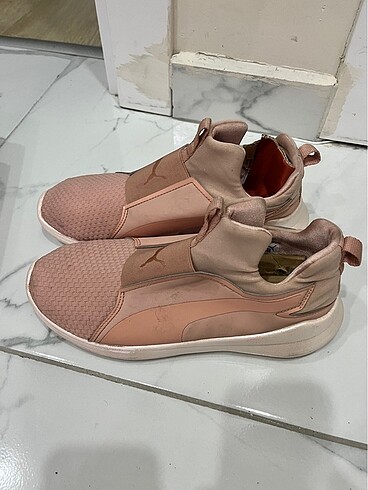38,5 Beden PUMA Kadın Rebel Mid WNS En Pointe Spor Ayakkabı