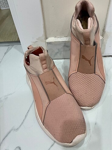 PUMA Kadın Rebel Mid WNS En Pointe Spor Ayakkabı