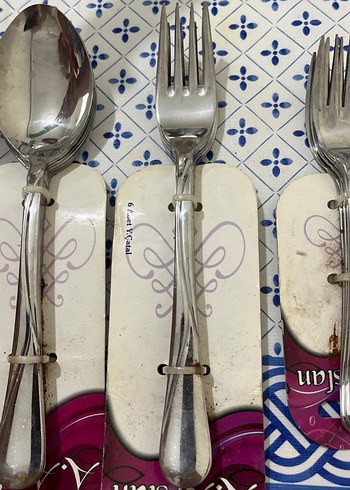 Beden Renkli Saplı Bıçak ve Çatal Kaşık Seti