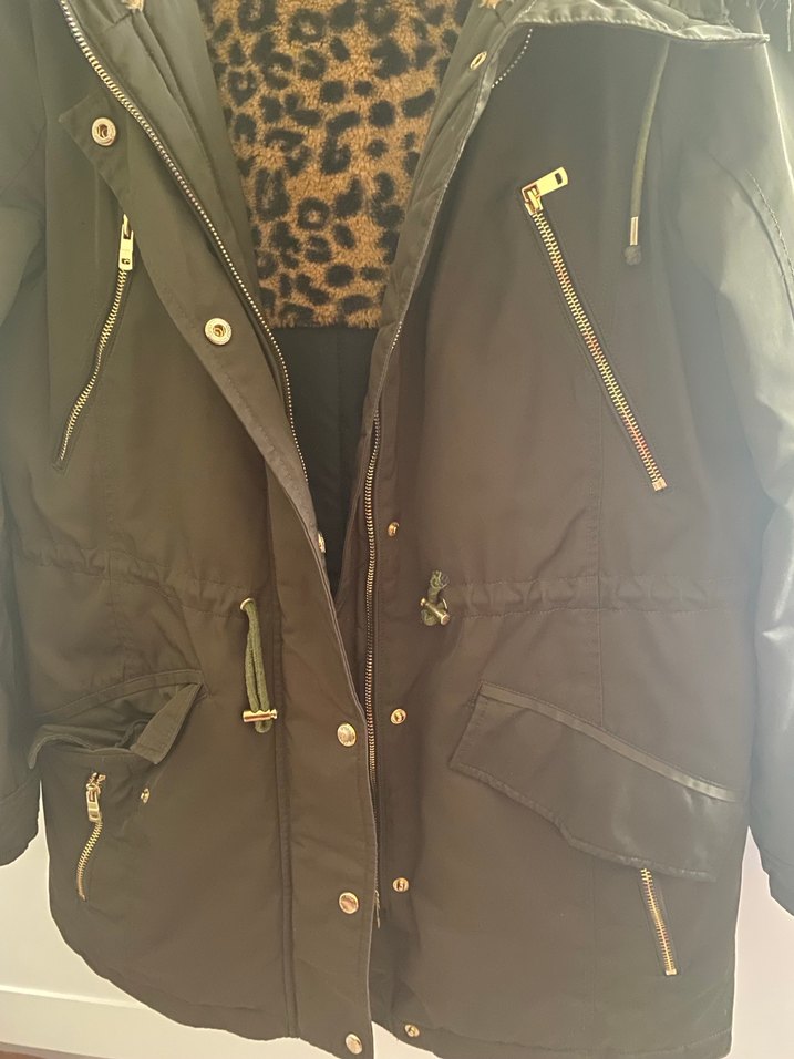 Leopar Desenli Kadın Mont - Görsel 2