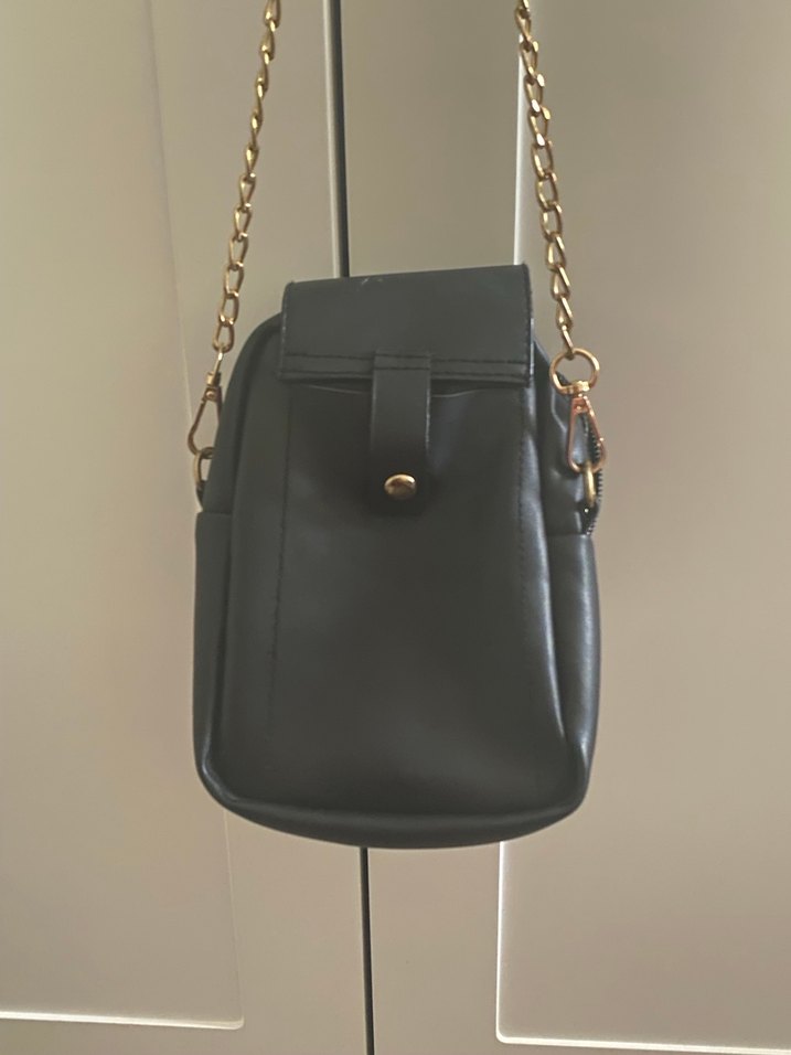 Zincir Detaylı Siyah Çanta - Görsel 4