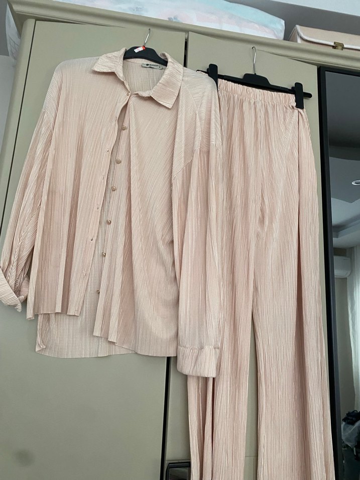 Bej Pilili Kadın Keten Pantolon gömlek takım - Görsel 4