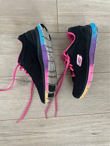 Skechers Temiz spor ayakkabı