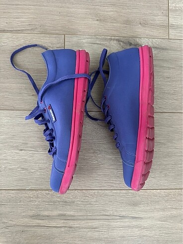 Reebok Renkli spor ayakkabı