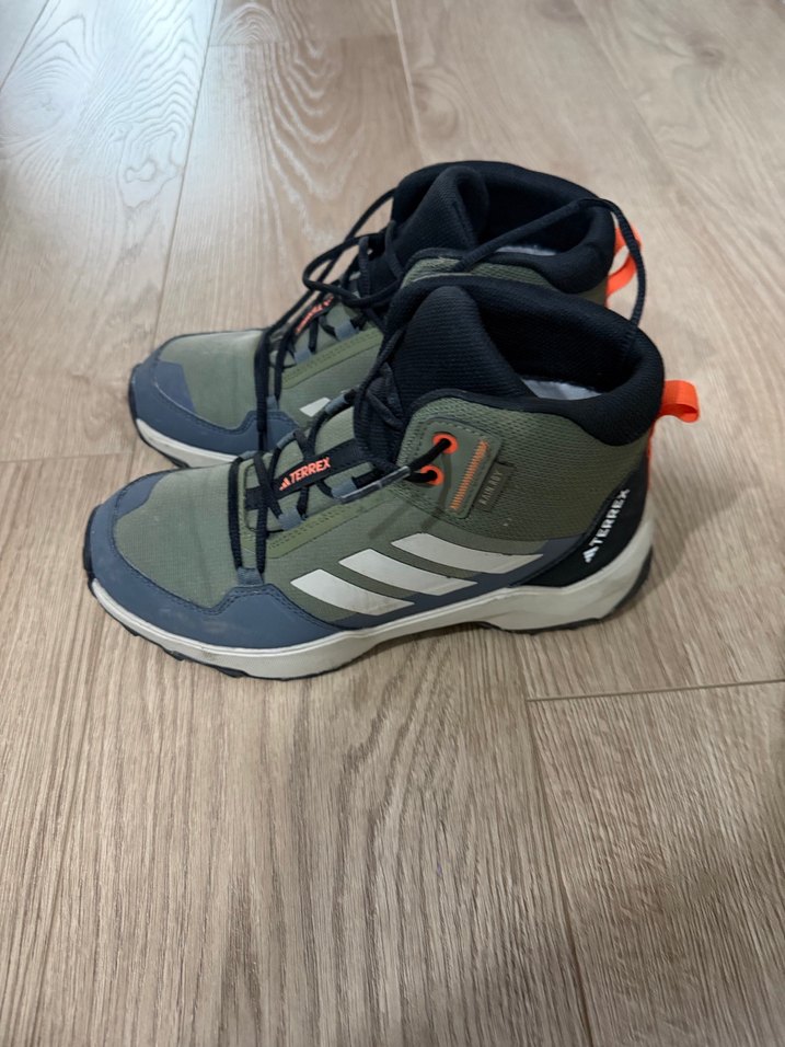 Erkek Çocuk Bot - Görsel 2