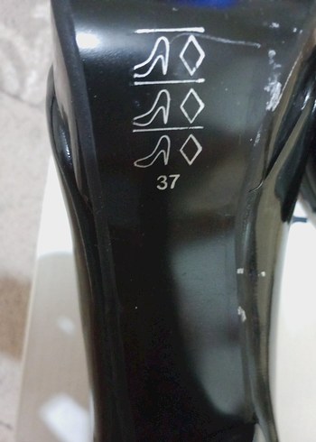 Kadın Siyah Rugan Stiletto Topuklu Ayakkabı - Görsel 4