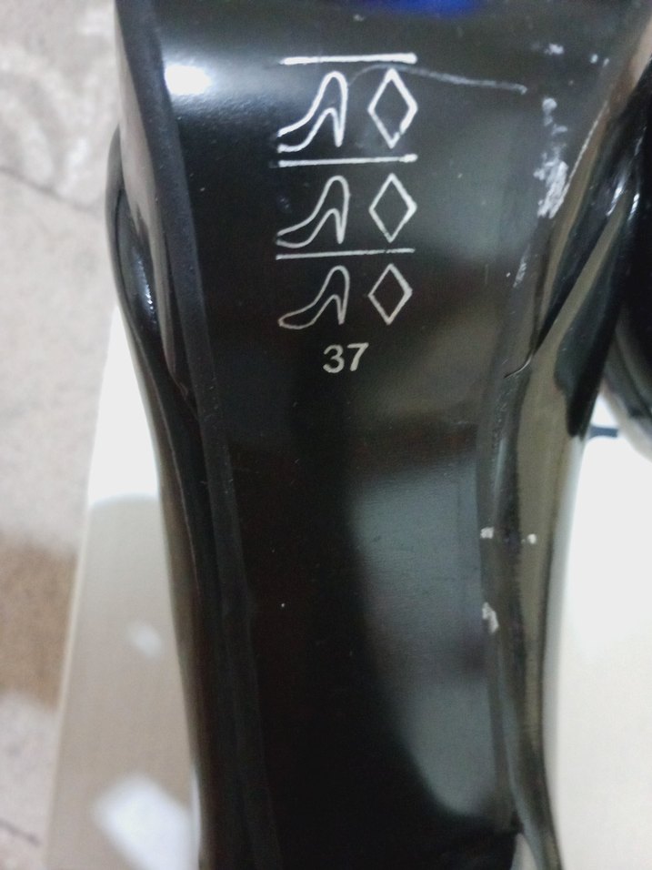 Kadın Siyah Rugan Stiletto Topuklu Ayakkabı - Görsel 4