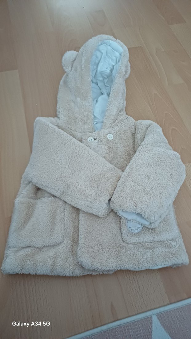 Bej Düğmeli Erkek Çocuk Peluş Mont - Görsel 2