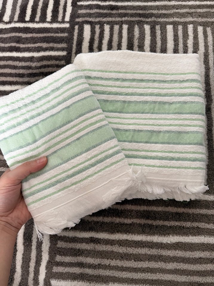 Çizgili Beyaz ve yeşil Havlu Seti - Görsel 2