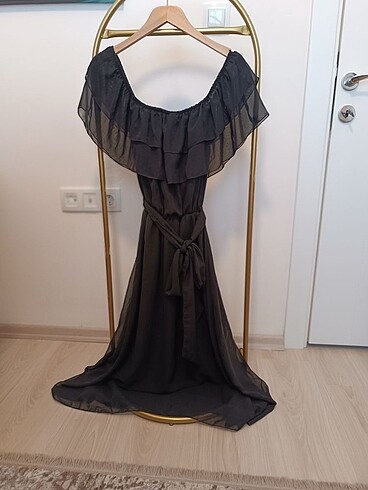 Siyah Elbise - Görsel 3