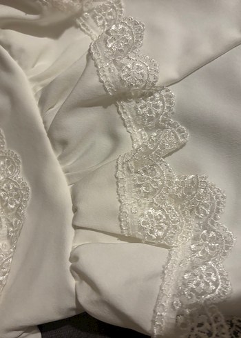 Kız Çocuk Beyaz Dantel İşlemeli Bolero - Görsel 3