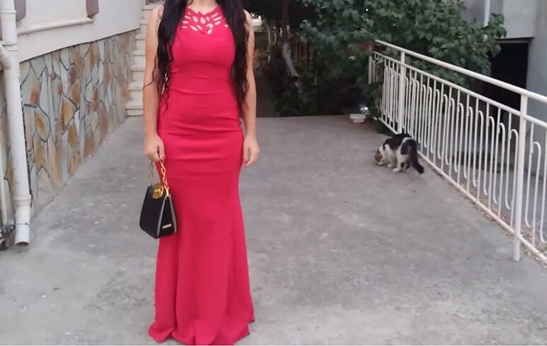 34 Beden Kırmızı Balık Elbise