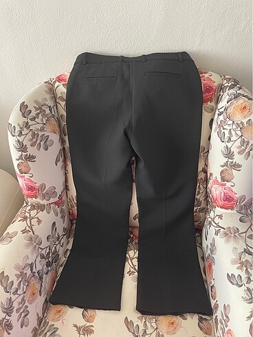 38 Beden Siyah kumaş 38 beden İspanyol paça Pantalon
