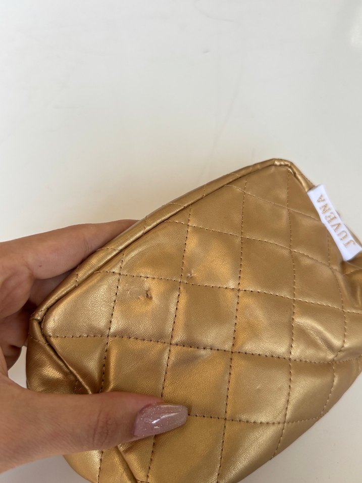 Juvena Altın Renkli Deri Makyaj Çantası - Görsel 5