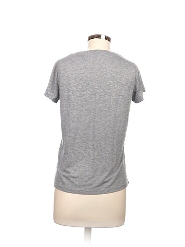 m Beden Koton T-shirt %70 İndirimli.