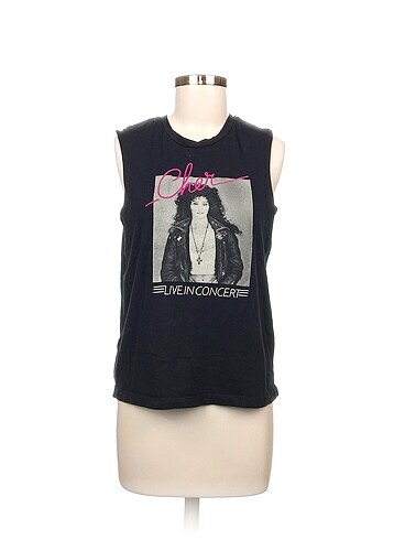 Mango T-shirt %70 İndirimli.