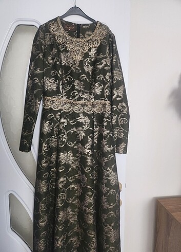 Kaftan tesetyür elbise