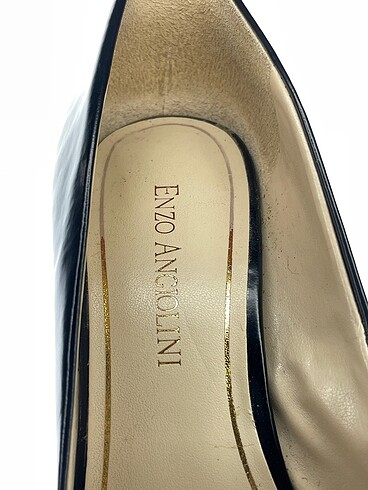 37 Beden siyah Renk Enzo Angiolini Stiletto %70 İndirimli.