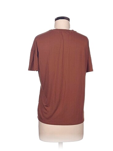 m Beden Koton T-shirt %70 İndirimli.