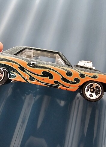  Beden 2011 Hot wheels '64 Chevelle SS