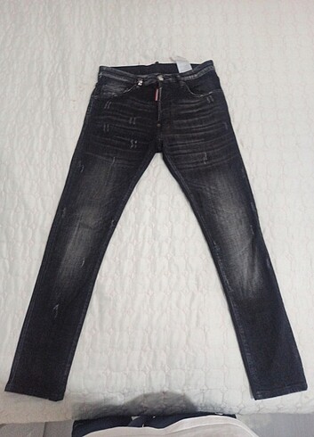 DSQUARED2 