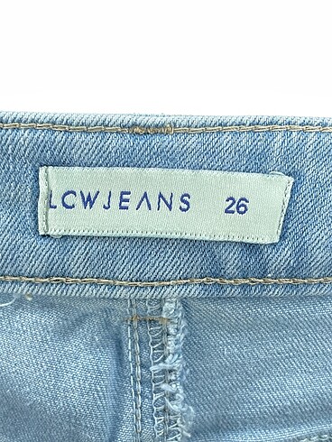 26 Beden mavi Renk LC Waikiki Jean / Kot Şort %70 İndirimli.