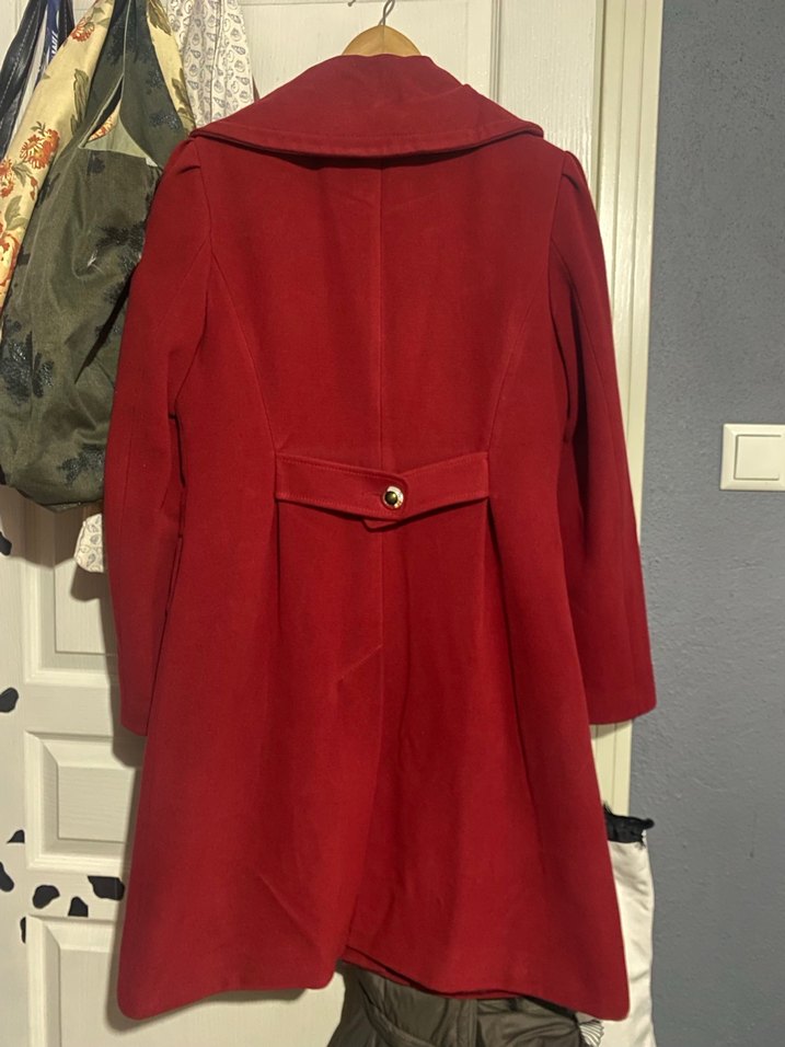 Kırmızı Kadın Kaban - Görsel 2