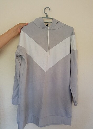 Kapüşonlu Sweatshirt 