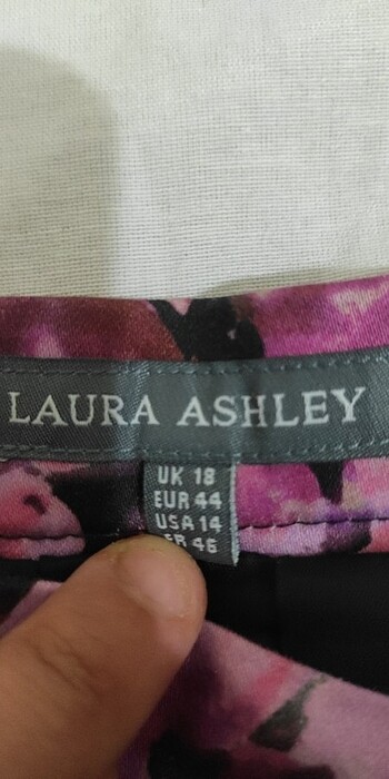 Laura Ashley Kadın etek 