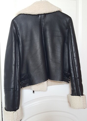 Bershka Siyah Mont