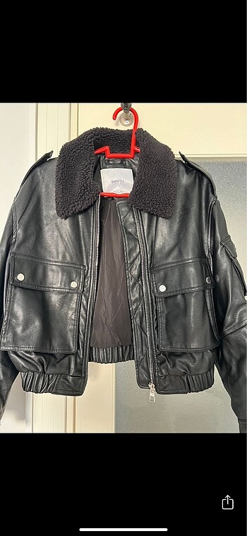 Bershka Deri mont
