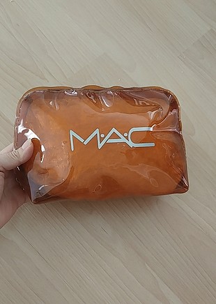 makyaj çantası