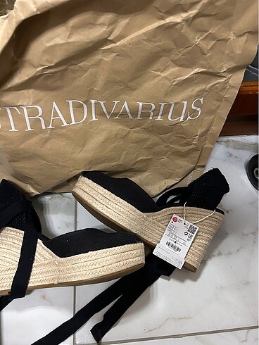 38 Beden stradivarius