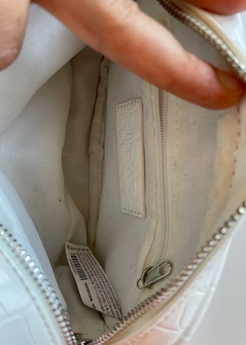 Beden beyaz Renk Bershka Askılı Omuz Çantası
